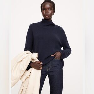 Banana Republic Relaxed Cashmere Turtleneck Sweater Navy Size Large